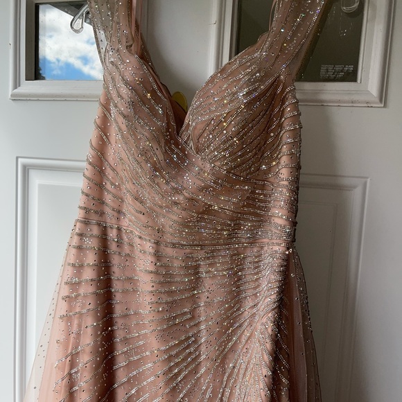 Custom couture size 14 - Picture 14 of 16